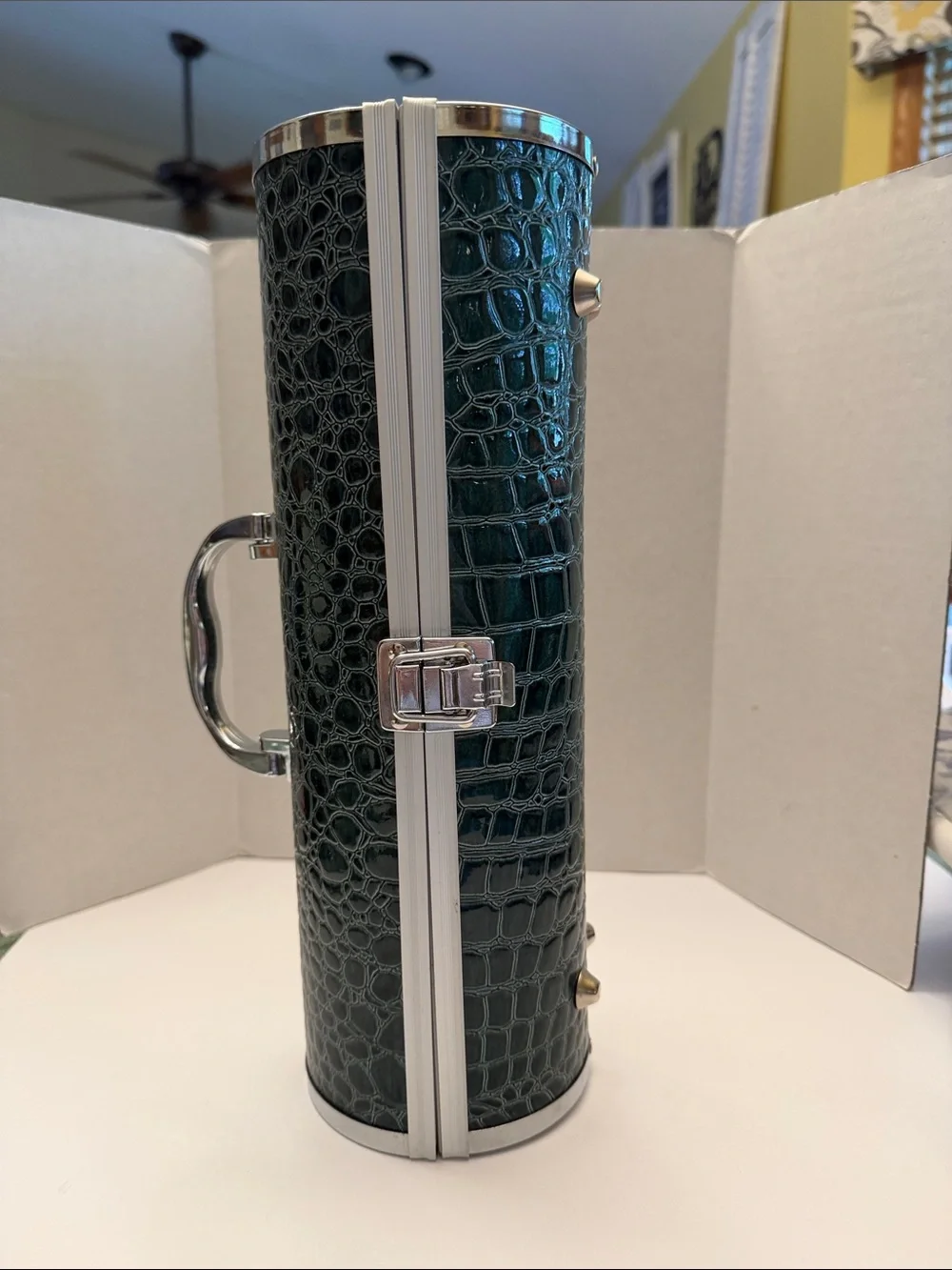 Wine Bottle Carrier Croc-Texture With Cork Screw Hard Sided